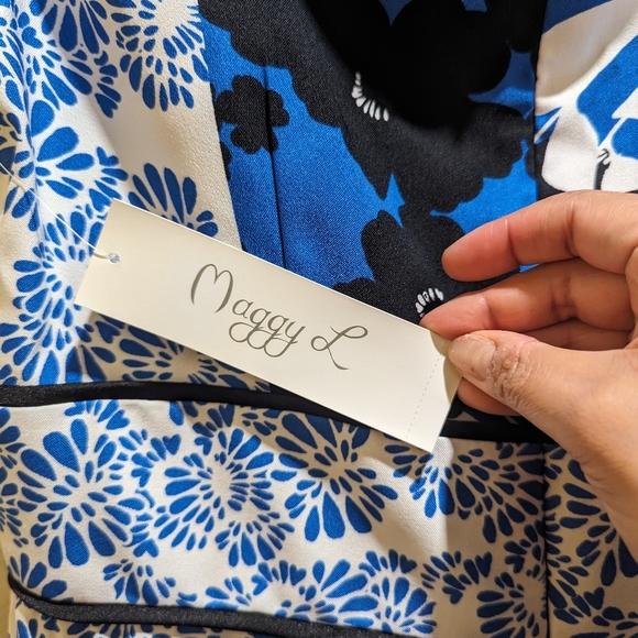 Maggy London Blue Black White Floral Sleeveless Sheath Knee Length Dress- 8/M - Picture 10 of 11